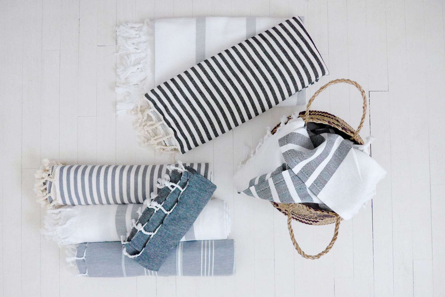 100% Turkish cotton towels, loomed in Turkey. Perfect for the beach, pool, bathroom.